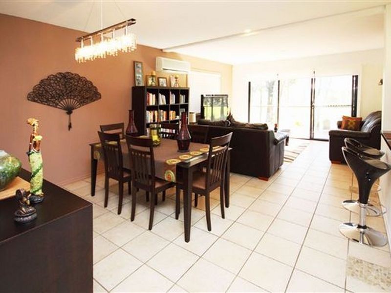 43 Ballybunyon Crescent, Hope Island QLD 4212