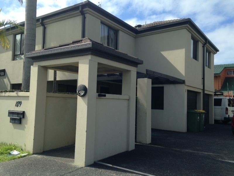 2/189 Scarborough Street, Southport QLD 4215