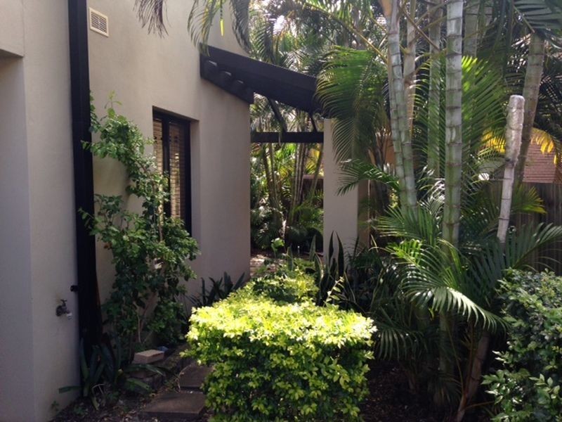 2/189 Scarborough Street, Southport QLD 4215