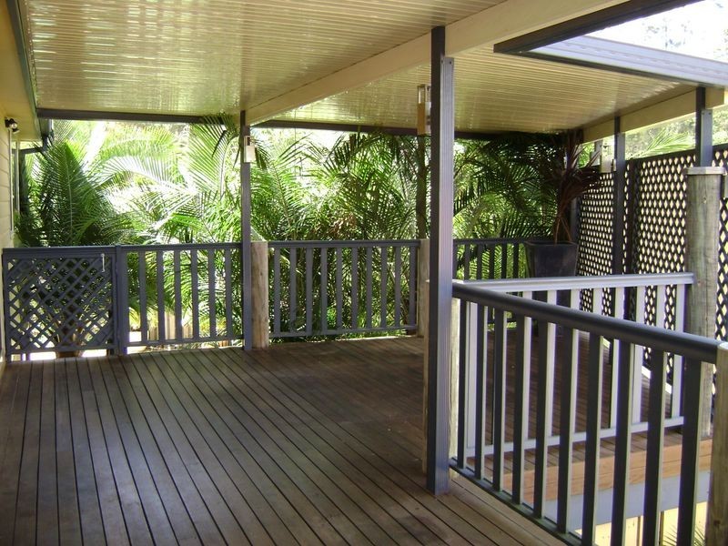 19 Henderson Rise, Pacific Pines QLD 4211