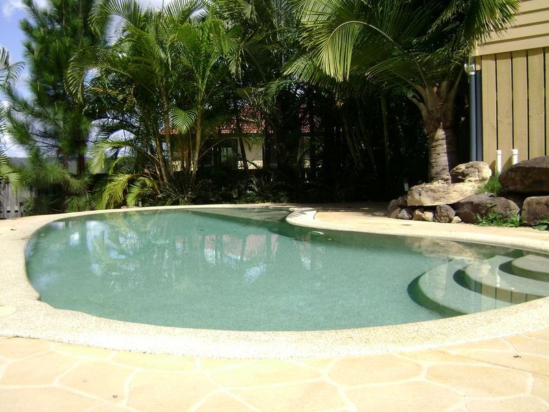 19 Henderson Rise, Pacific Pines QLD 4211