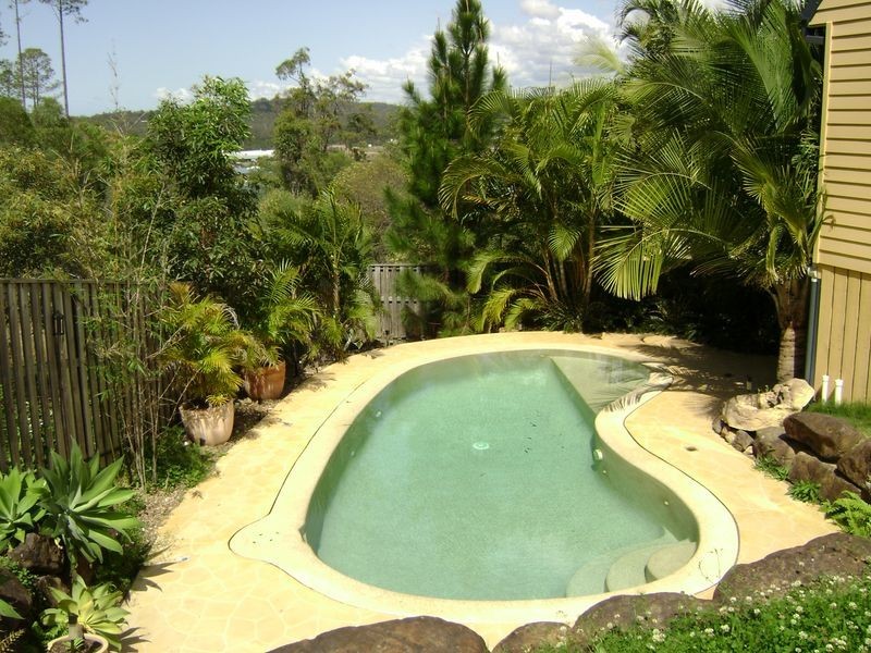 19 Henderson Rise, Pacific Pines QLD 4211