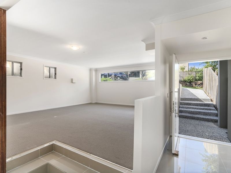 Pacific Pines QLD 4211