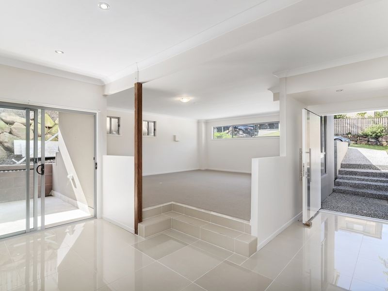 Pacific Pines QLD 4211