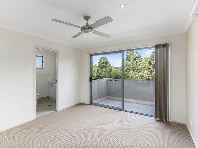 Pacific Pines QLD 4211