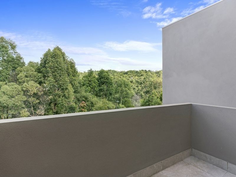 Pacific Pines QLD 4211