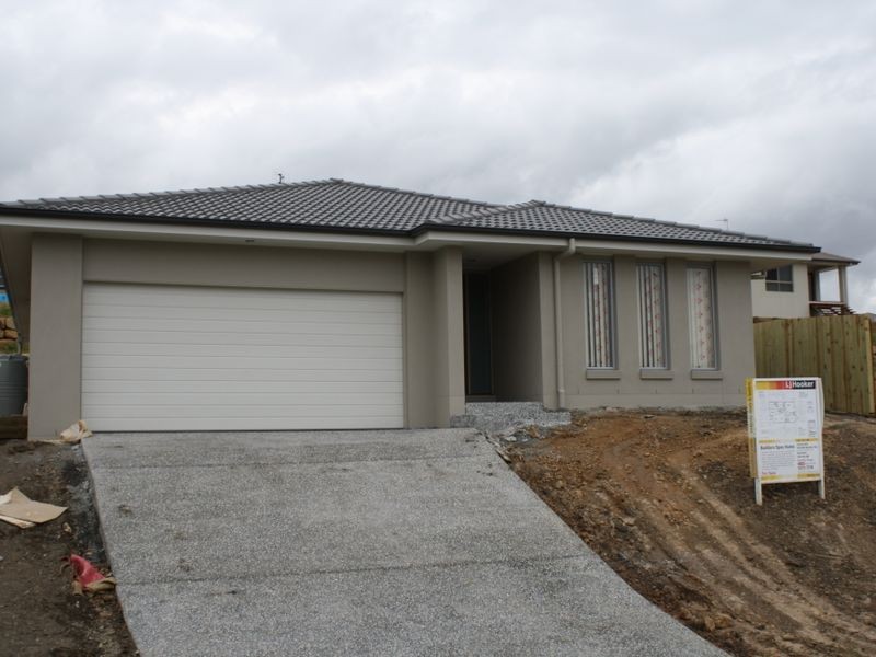21 Fortescue Street, Pacific Pines QLD 4211