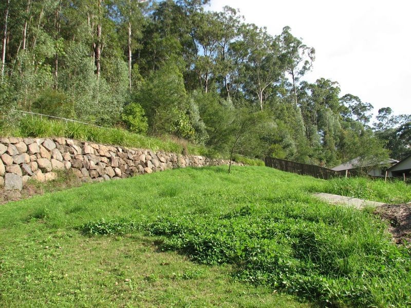 11 Lowe Court, Maudsland QLD 4210