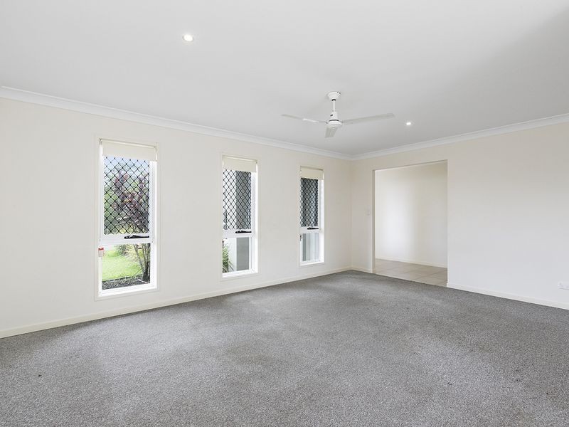 38 Mcauley Parade, Pacific Pines QLD 4211