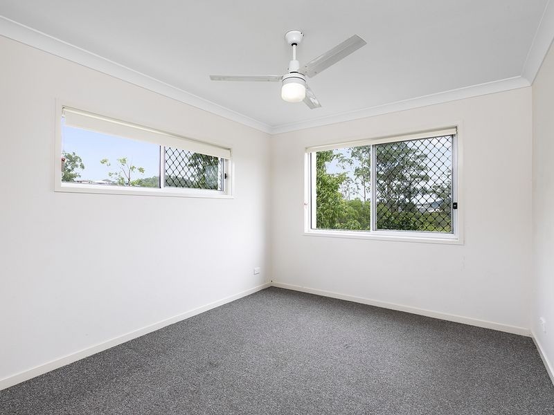 38 Mcauley Parade, Pacific Pines QLD 4211