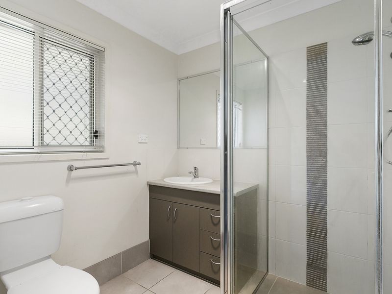 38 Mcauley Parade, Pacific Pines QLD 4211