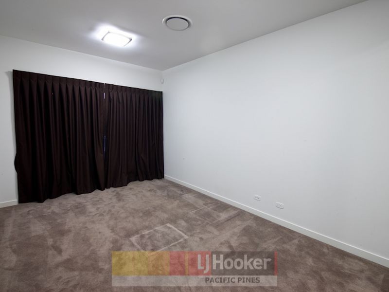 10 Meadow Court, Maudsland QLD 4210