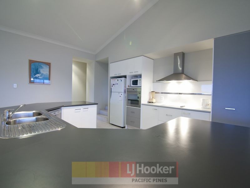 45 Angourie Crescent, Pacific Pines QLD 4211