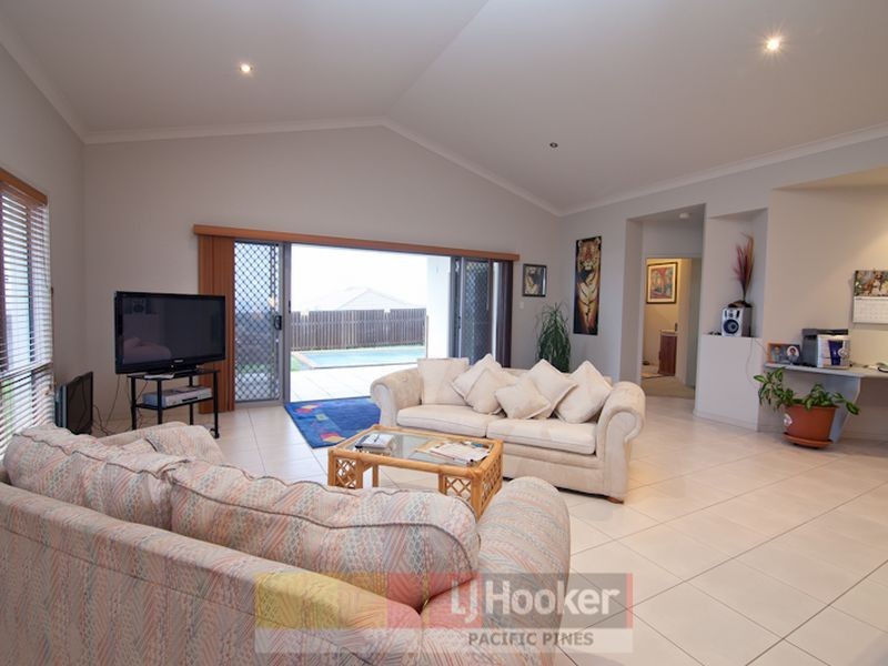 45 Angourie Crescent, Pacific Pines QLD 4211