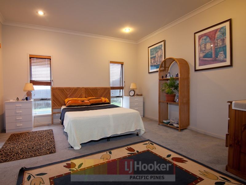 45 Angourie Crescent, Pacific Pines QLD 4211