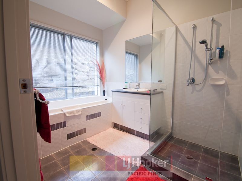 45 Angourie Crescent, Pacific Pines QLD 4211