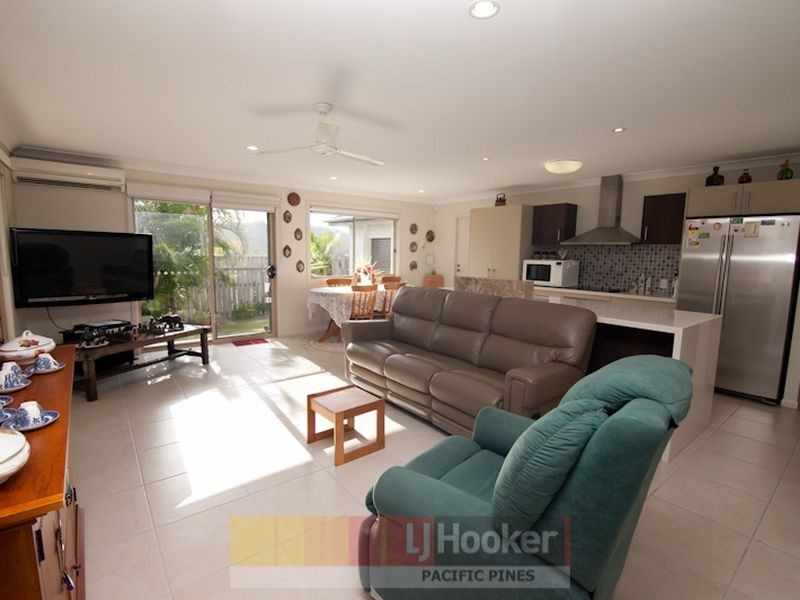 3 Sangster Crescent, Pacific Pines QLD 4211