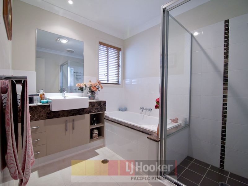 3 Sangster Crescent, Pacific Pines QLD 4211