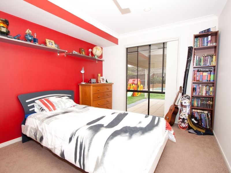 49 Bowley Street, Pacific Pines QLD 4211