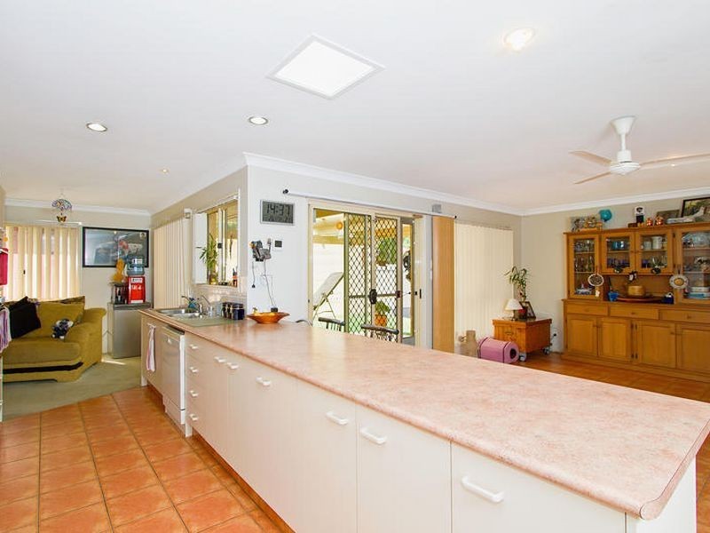 17 Howland Circuit, Pacific Pines QLD 4211