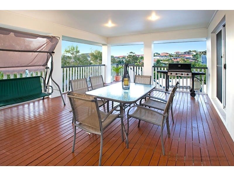 3 Stockdale Street, Pacific Pines QLD 4211