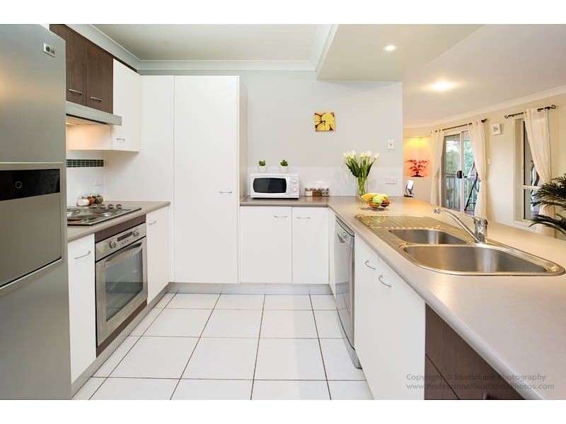 3 Stockdale Street, Pacific Pines QLD 4211