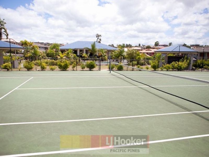 64/31 Archipelago Street, Pacific Pines QLD 4211