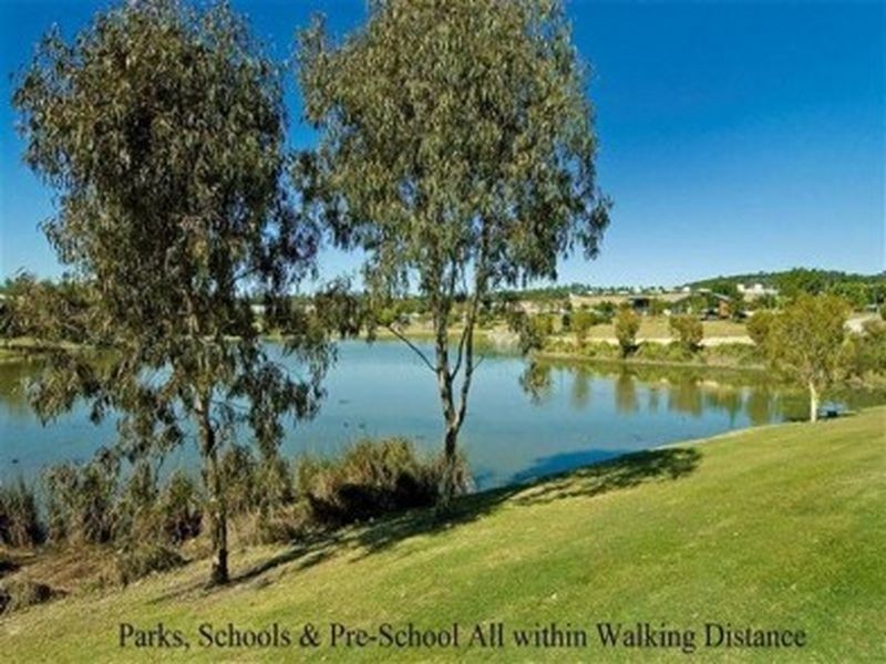 64/31 Archipelago Street, Pacific Pines QLD 4211