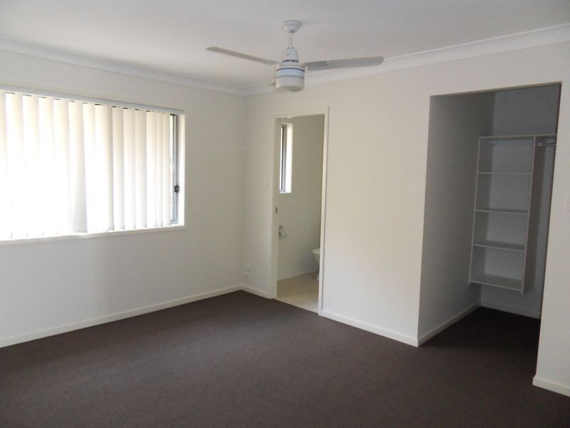 2/30 Aldgate Crescent, Pacific Pines QLD 4211