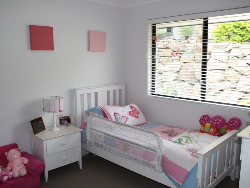 11 Brunswick Street, Pacific Pines QLD 4211