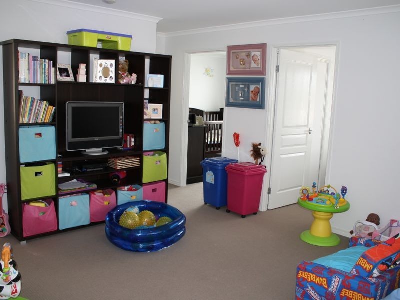 11 Brunswick Street, Pacific Pines QLD 4211
