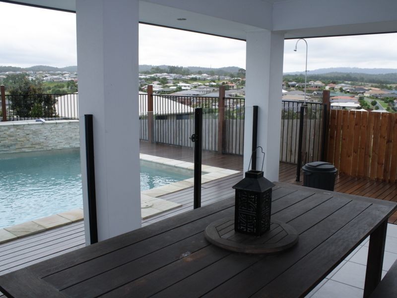 11 Brunswick Street, Pacific Pines QLD 4211