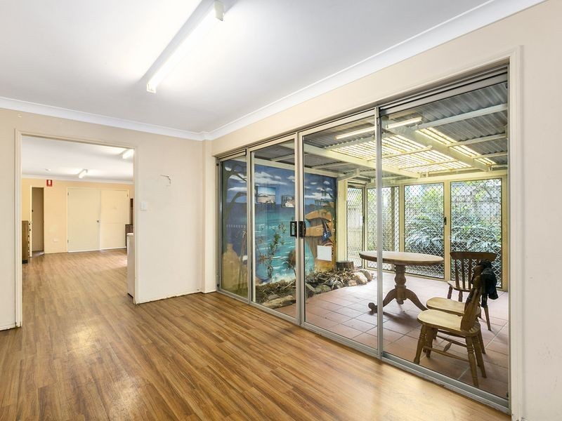 24 Oak Avenue, Surfers Paradise QLD 4217