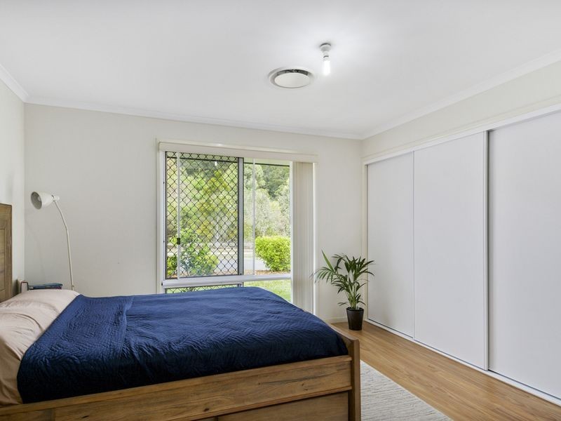 39 Barradeen Circuit, Pacific Pines QLD 4211