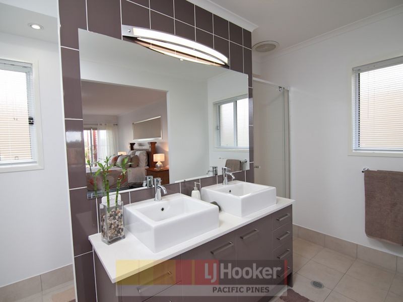 13 Yarrayne Valley Drive, Upper Coomera QLD 4209