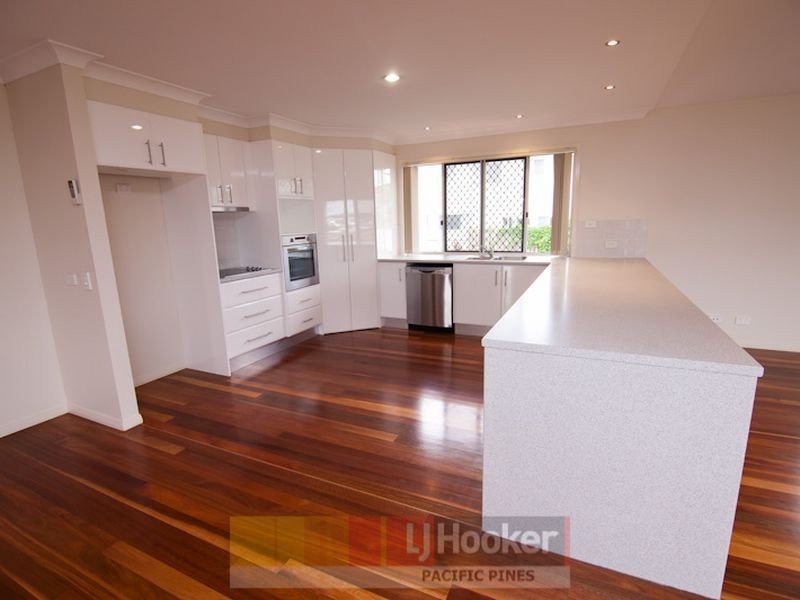 16 Sandow Street, Pacific Pines QLD 4211