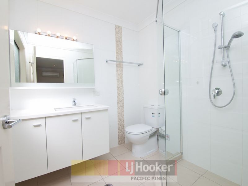 16 Sandow Street, Pacific Pines QLD 4211