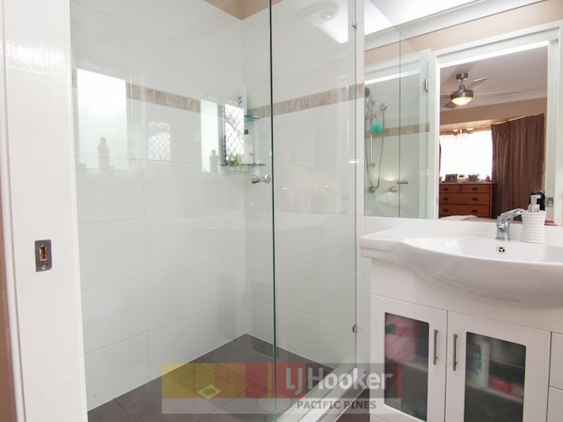 11 Pinedale Street, Oxenford QLD 4210