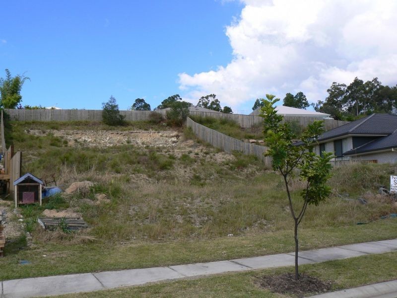 66 Hawkesbury Avenue, Pacific Pines QLD 4211