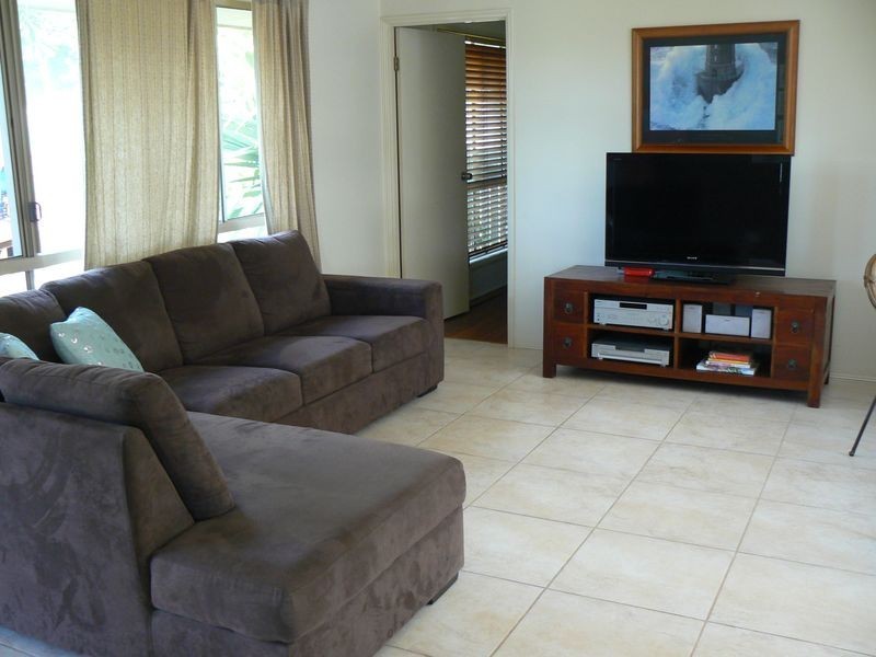 2 Adventure Avenue, Oxenford QLD 4210