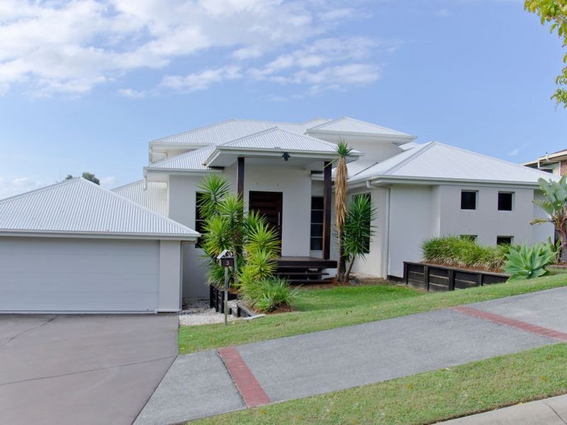 3 Rapa Court, Pacific Pines QLD 4211