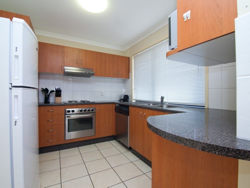 34/141 Pacific Pines Boulevard, Pacific Pines QLD 4211