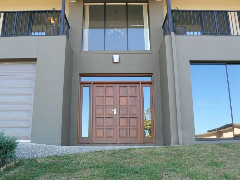 22 Angourie Crescent, Pacific Pines QLD 4211
