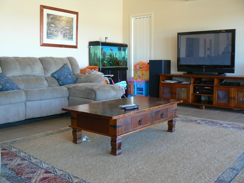 22 Angourie Crescent, Pacific Pines QLD 4211