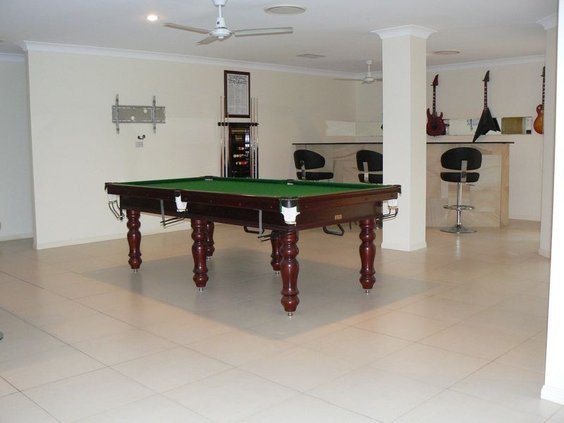 53 Victoria Drive, Pacific Pines QLD 4211
