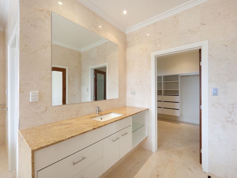 220 Birds Road, Guanaba QLD 4210