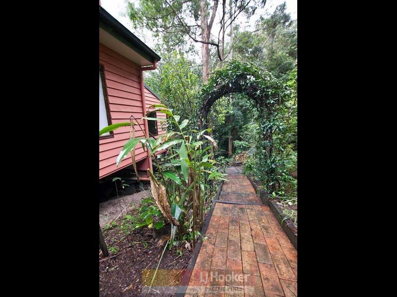 13 Kinabalu Drive, Eagle Heights QLD 4271