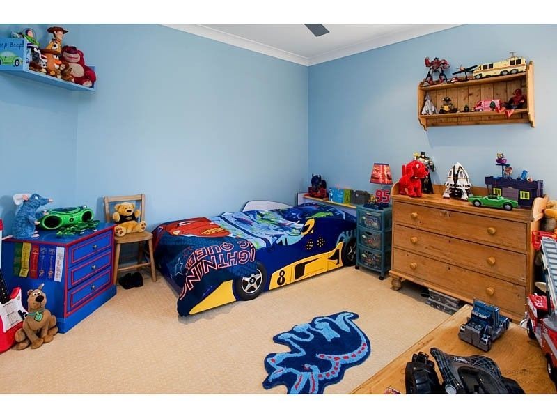 3 Tooma Place, Pacific Pines QLD 4211