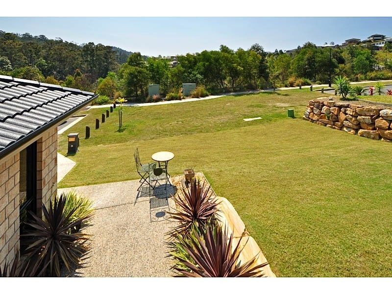 3 Tooma Place, Pacific Pines QLD 4211