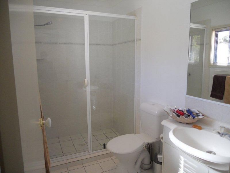 11/2 Studio Drive, Pacific Pines QLD 4211